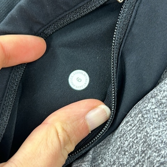 Lululemon Speed Up Short Long *4" Updated Fit Heather Lux Multi Black / Black - Picture 6 of 6